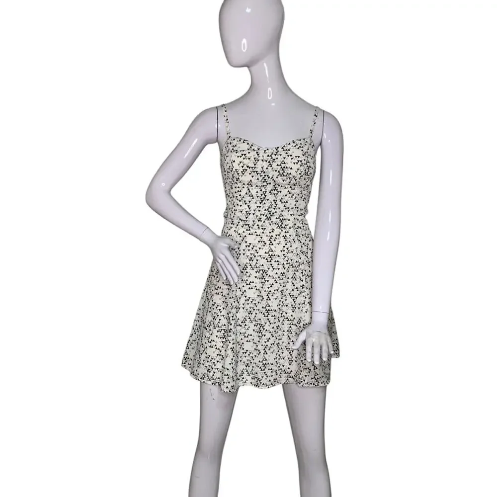 Jessica Simpson Mimi Dress Sleeveless Adjustable Straps Geometric Print Size S